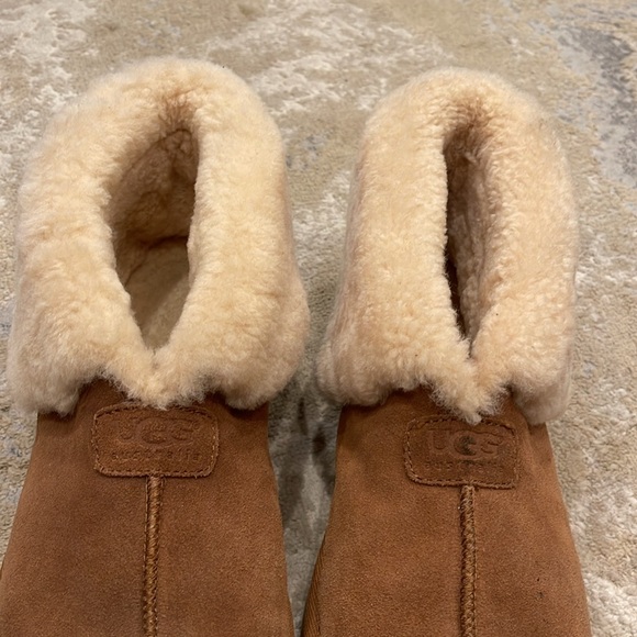 Sold UGG Ruff Slippers Size 13 - Picture 4 of 8
